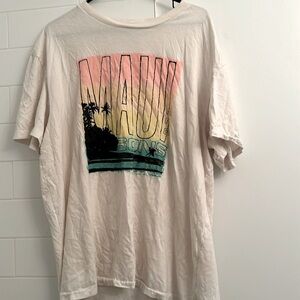 Selling this American Eagle tshirt bought at the beach in Miami